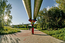 В парке «Плодушка» Ленинского района художники раскрасили опоры теплотрассы